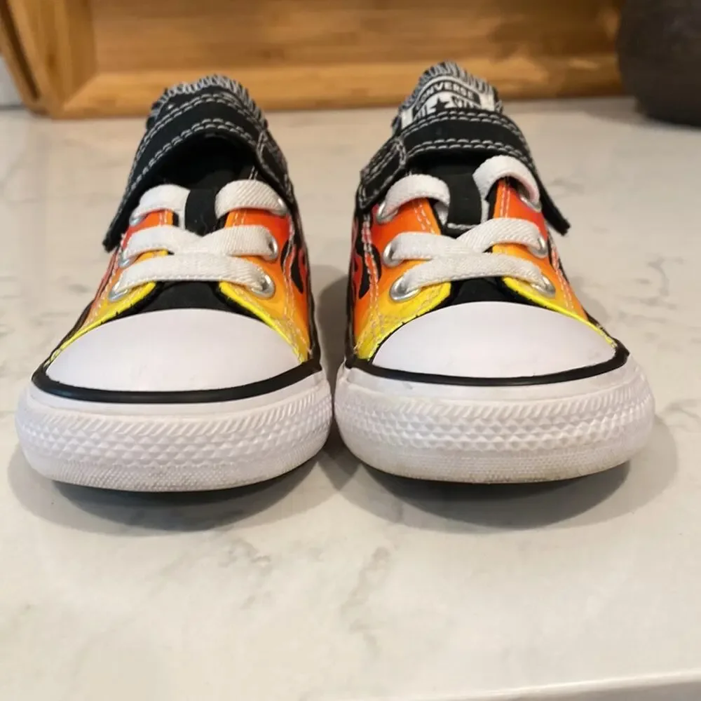 Converse Archive Flame Chuck Unisex Infant Shoe flames size 6